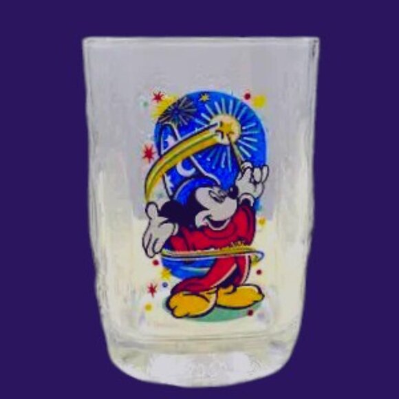 Vintage Walt Disney World-McDonald's Micky Celebration 2000 Tumblers - Picture 2 of 9
